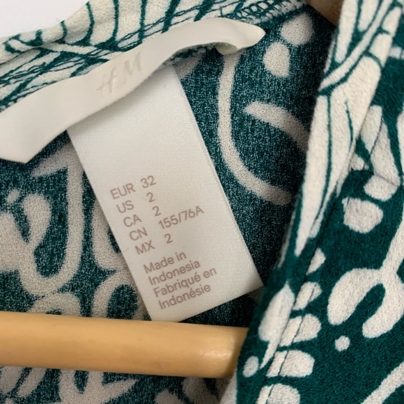 H&M Tropical Matching Set - Picture 3 of 8